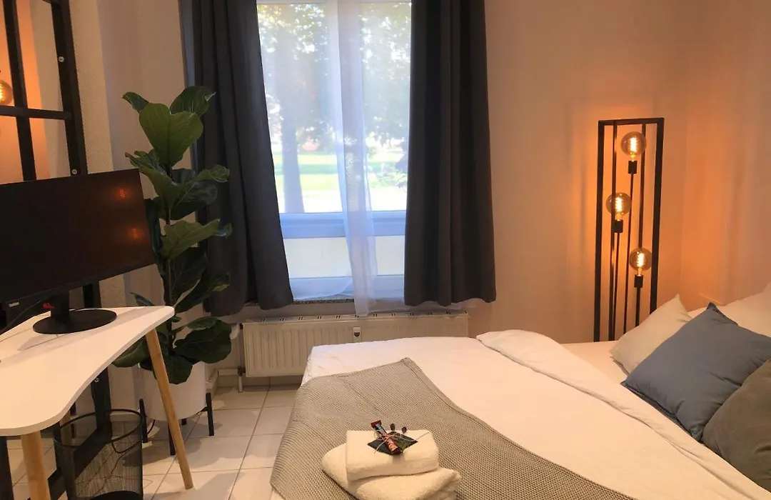 BienveniDUS - self service accommodation - Unterkunft zur Selbstversorgung - Das Messezimmer - Düsseldorf-1