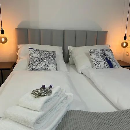 BienveniDUS - self service accommodation - Unterkunft zur Selbstversorgung - Das Messezimmer - Düsseldorf-2