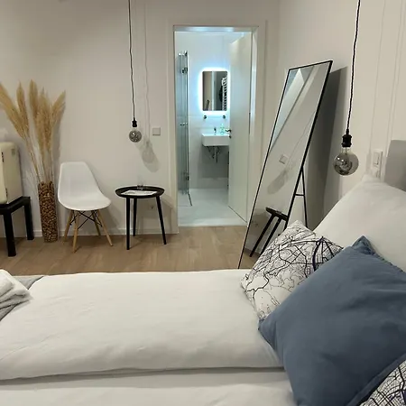 BienveniDUS - self service accommodation - Unterkunft zur Selbstversorgung - Das Messezimmer - Düsseldorf-3